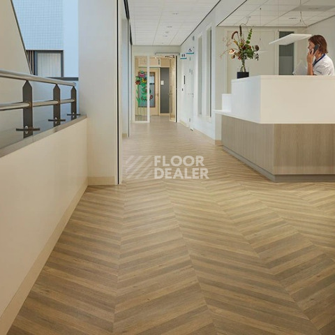 Forbo SureStep Wood 18072 classic herringbone фото 2 | FLOORDEALER